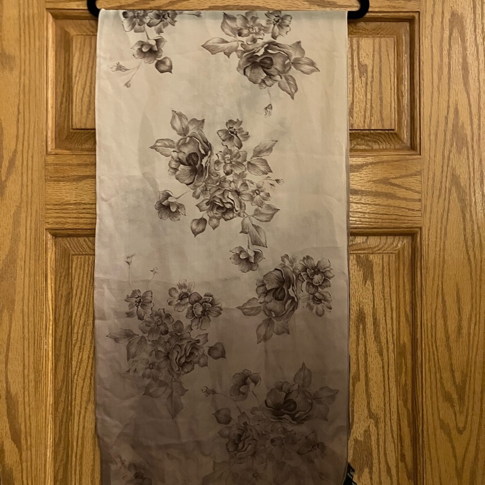 Ralph Lauren Floral Gray/plum  Scarf